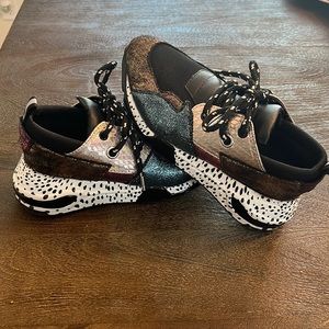 Steve Madden size 3M girl shoes